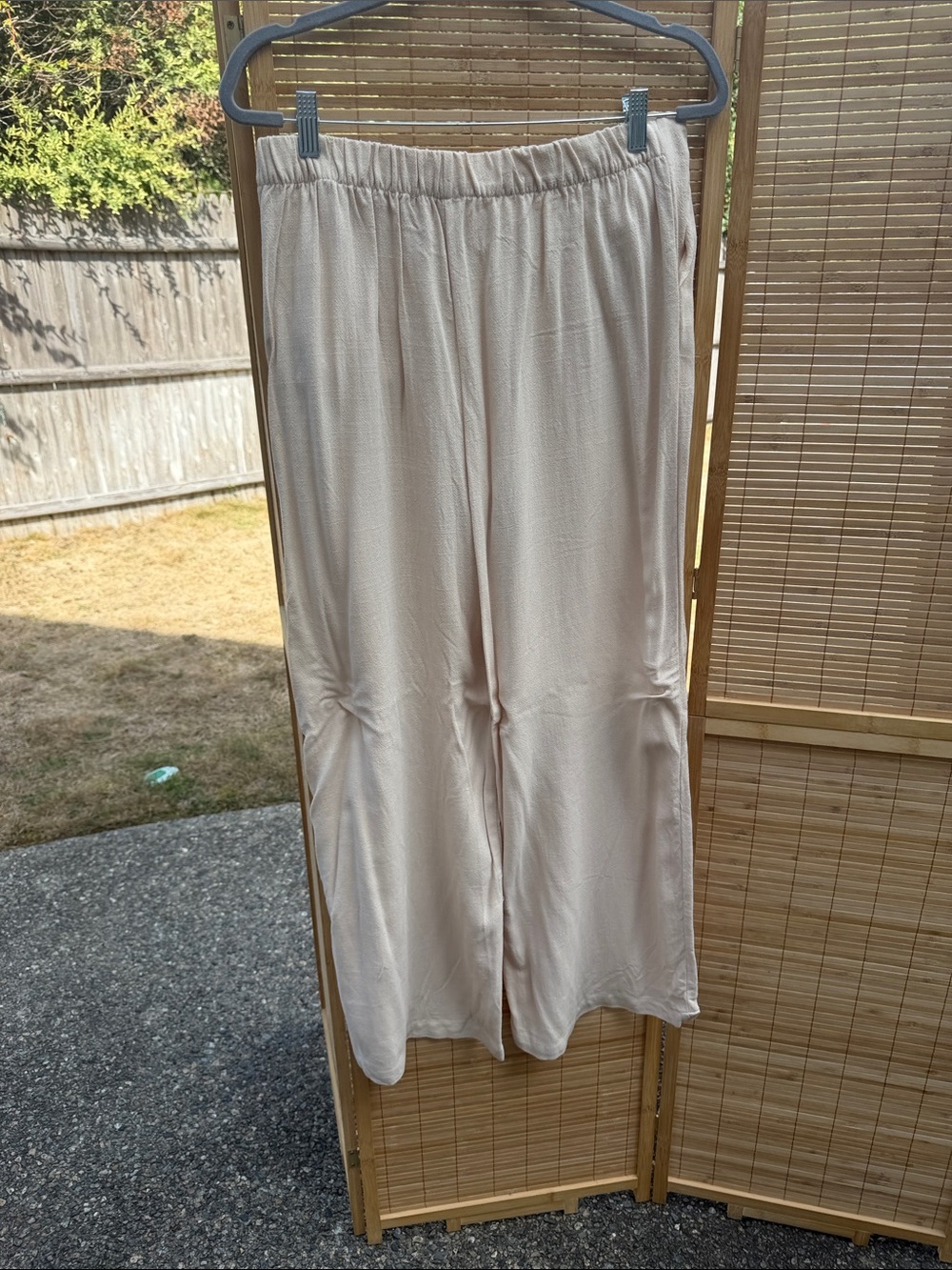High-Waist Wide Leg Pants in Light Beige - Picture 3 of 3
